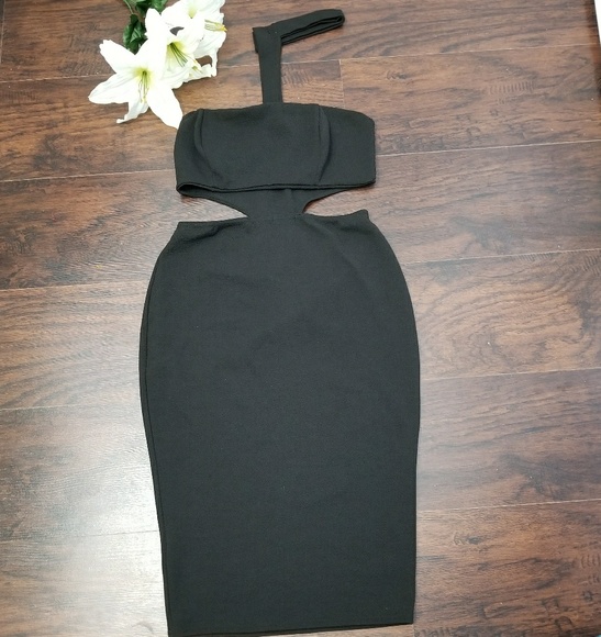 😍Super cute Black Dress😍 - Picture 2 of 3